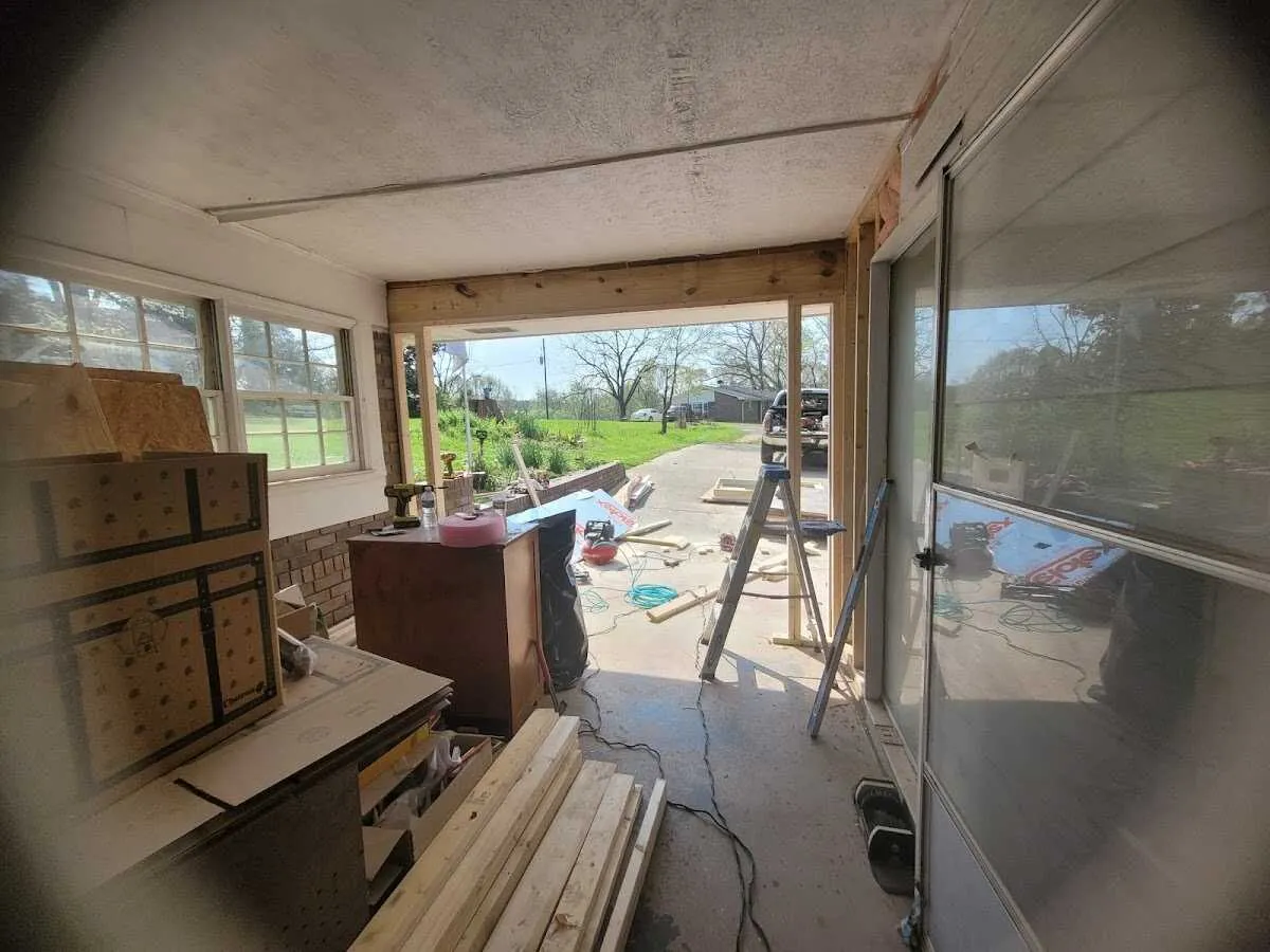 Air movers and dehumidifier for Water Mitigation Services in Valley